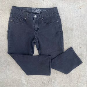 SO Juniors’ Cropped Denim Pants (Size 13)